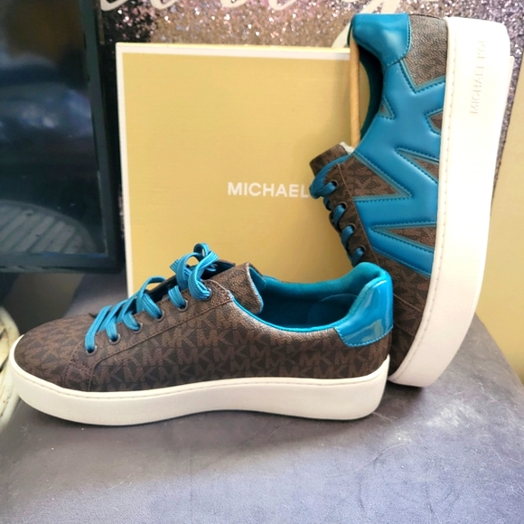 Michael kors running shoes - Picture 3 of 5